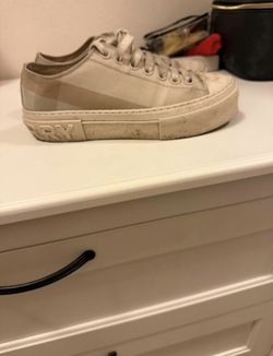Burberry Sneakers 