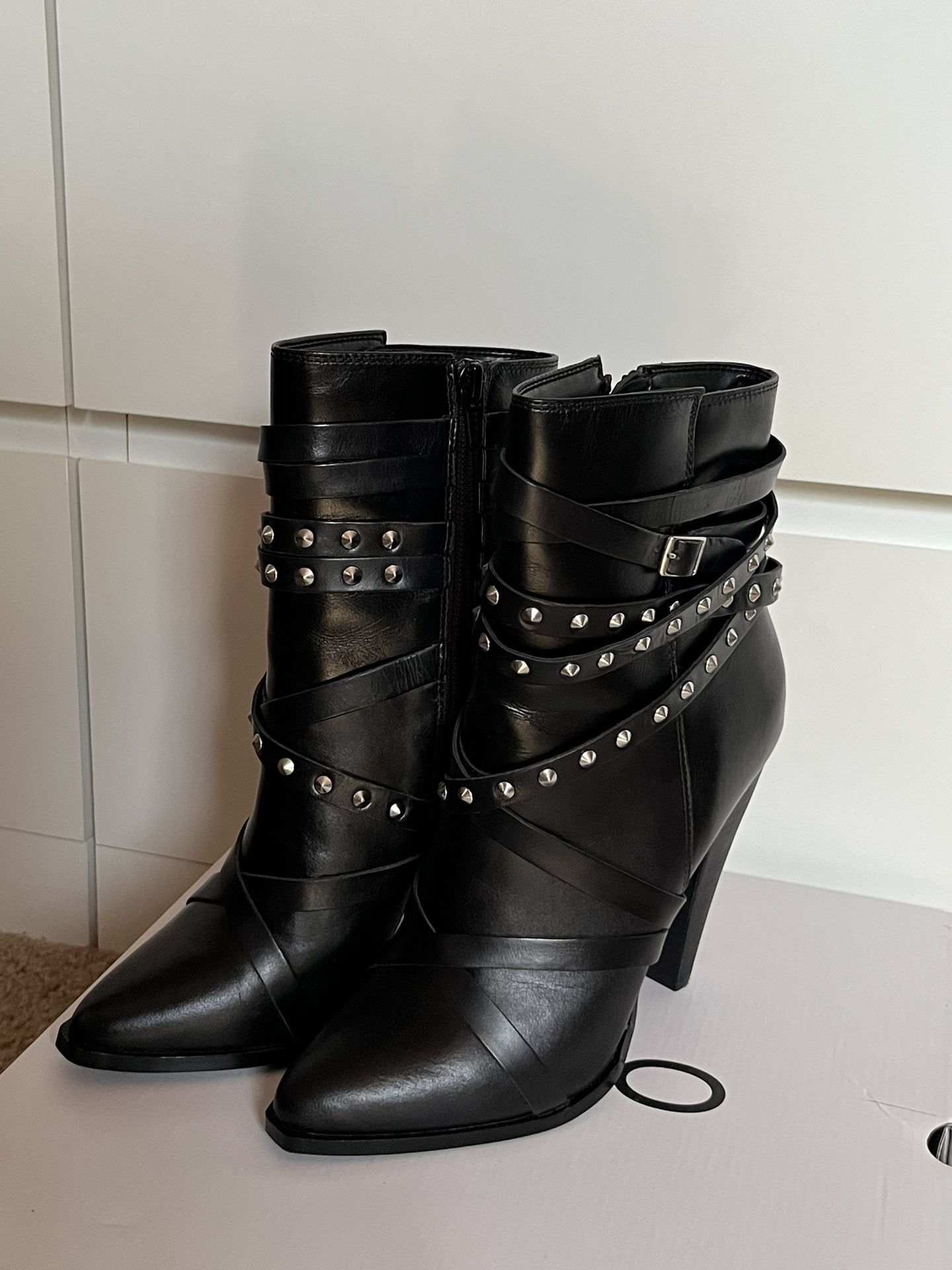 high heel boots