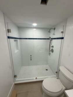 Glass Frameless shower doors