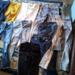 Lady's Jeans  10 Pairs All One Price Size 4/5