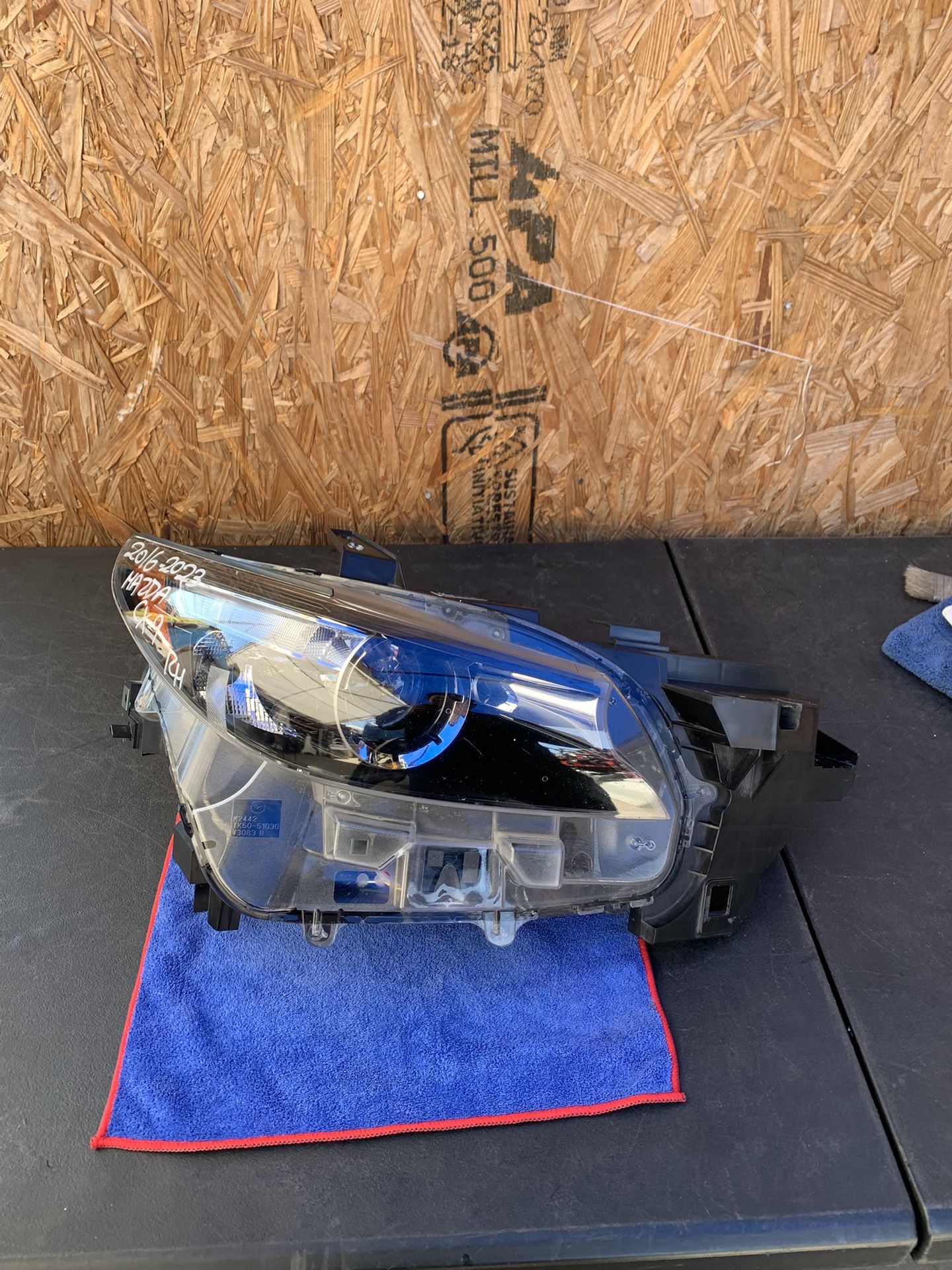 2016 2017 2018 2019 2020 2021 2022 2023 MAZDA CX-9 RIGHT SIDE HEADLIGHT OEM USED 