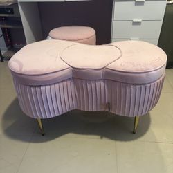 Hello Kitty Bow Chair