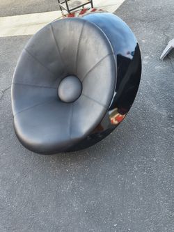 Sillón  esfera  Giratorio  diseñado en 1968