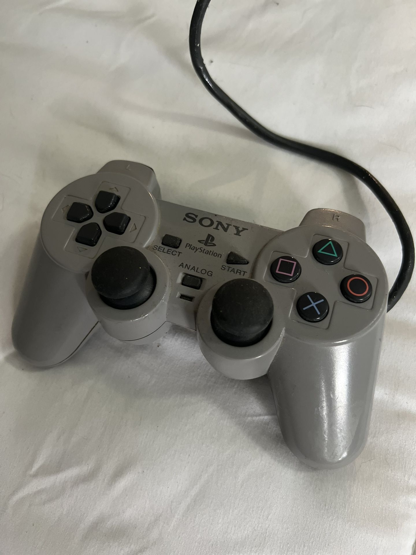 PlayStation 1 & 2 Xbox 360 Controllers 