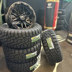 18” WHEELS AND TIRES PACKAGE BRAND NEW WHEELS BRAND NEW 33X12.50R18 R/T