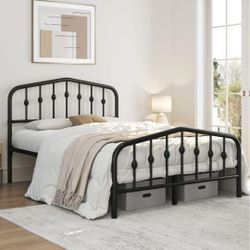 Metal Bed Frame Full Size Metal Platform Bed Frame with Victorian Style Headboard/Footboard