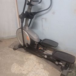 Elliptical Trainer 