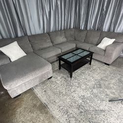 Gray Ashley 6 seater sectional couch 🛻delivery available🛻