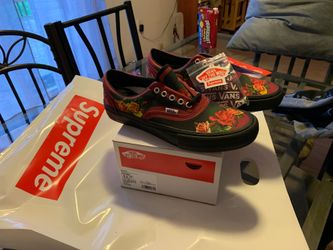 Vans supreme size 9.5 brand new Fs / ft