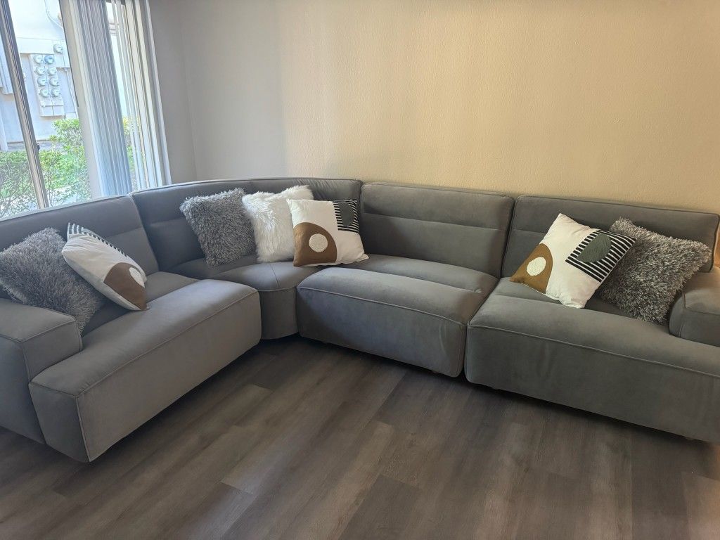Sectional Sofa
