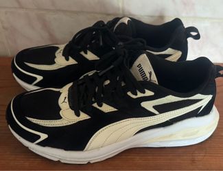 New Puma women sneakers