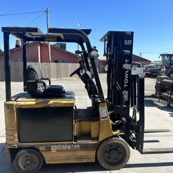 Caterpillar Forklift 2EC20