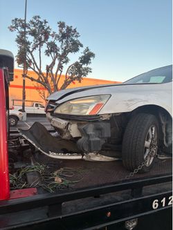 Honda   accord.  2004