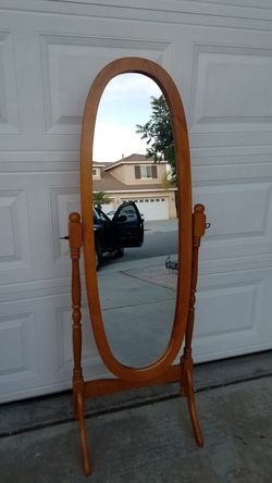 Standing mirror