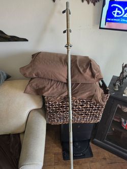6-foot workout bar
