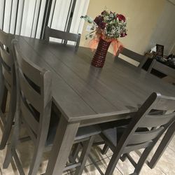 Table With 6 Chairs 