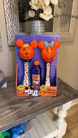 Disney Halloween Light-Up Bubble Wand 2-Pack