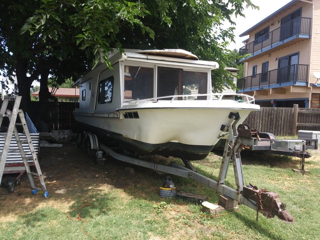 Trailerable 32 ft Yukon Delta houseboat for Sale in Oakley, CA OfferUp