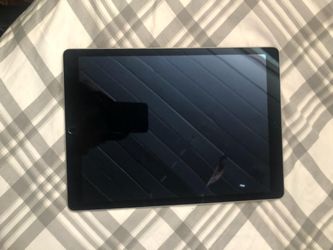 Ipad 12.9 Space Gray 128 gb with Pen