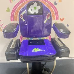 OUR GENERATION DOLL DELUXE SALON CHAIR!  PURPLE. VINYL CHAIR , LIFTS UP!  FOR USE WITH 18 INCH DOLLS