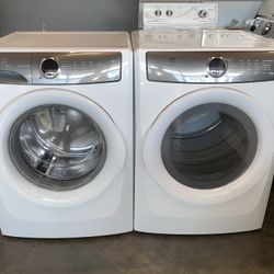 ELECTROLUX XL CAPACITY WASHER DRYER ELECTRIC SET 