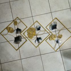 Set of 3 Ginkgo Biloba diamond shaped metal wall decorations, perfect for home decor