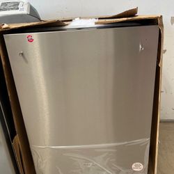 Stainless Steel Whirlpool Dishwasher New