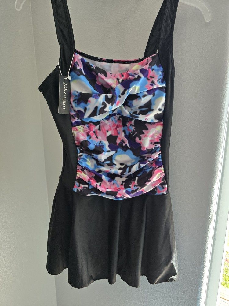 Ekouaer Swim Dress One Piece Bathing Suit Skirted Swimsuits for Women Ruched Retro Swimwear - Size M- NEW