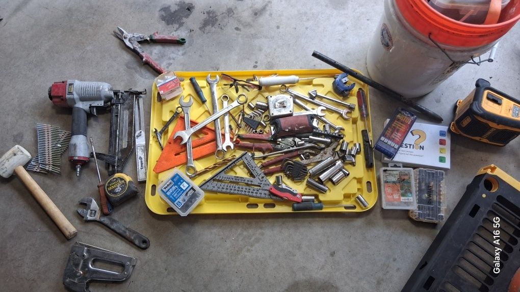 Tools (VARIETY MIX) shovels, And More!