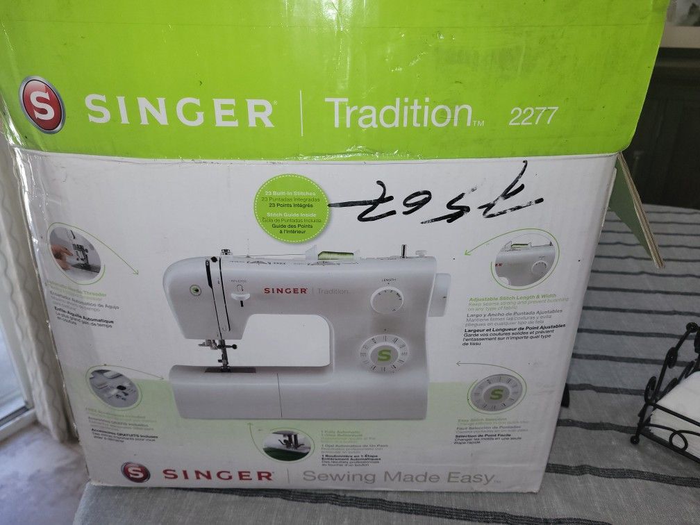 SINGER Sewing Machine
