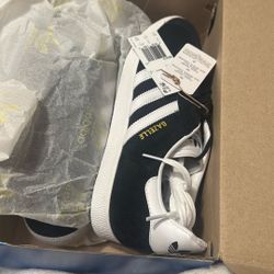 9.5 Adidas Gazelle