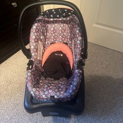 Minnie Mouse Car seat 