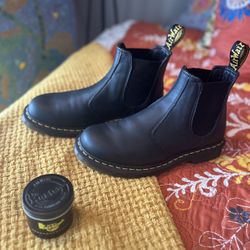 Dr. Martens 2976 Napa Leather Chelsea Boot