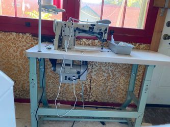 "Seiko Industrial Machine for Upholstery - Like New, Very Little Use