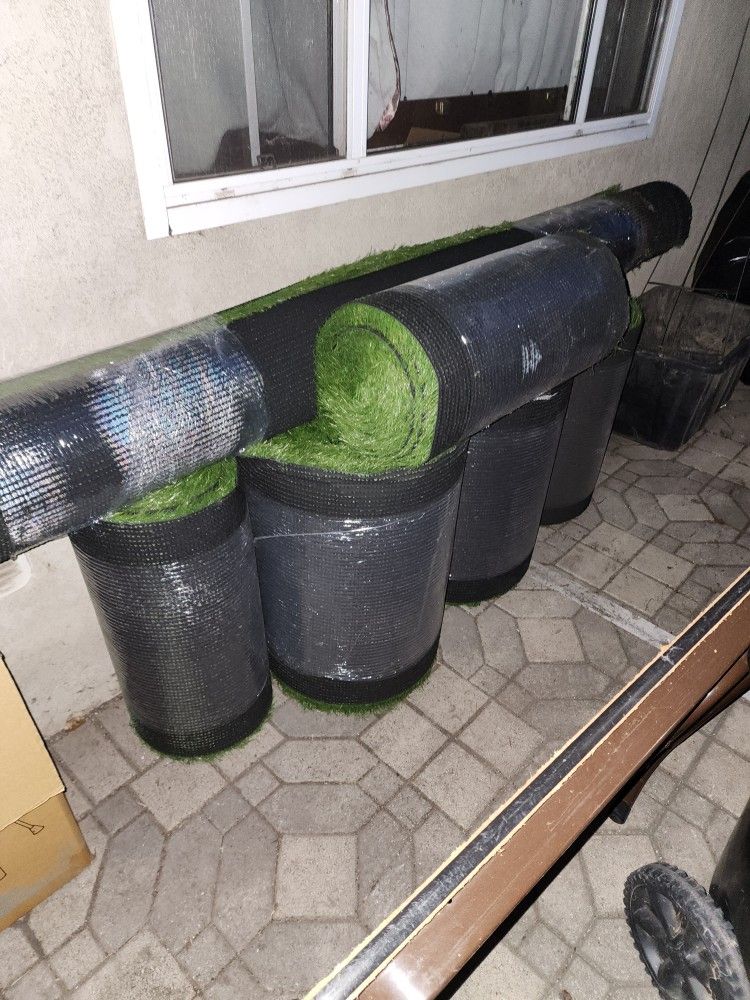Grass Turf Scraps