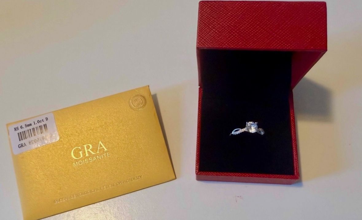 GRA Certified Moissanite 1.0 Carat 6.0mm Engagement Wedding Ring