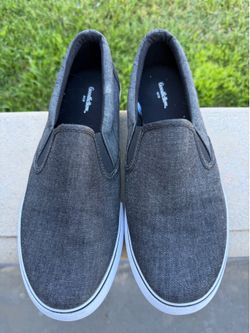Men’s grey slip on casual sneakers, 10.5