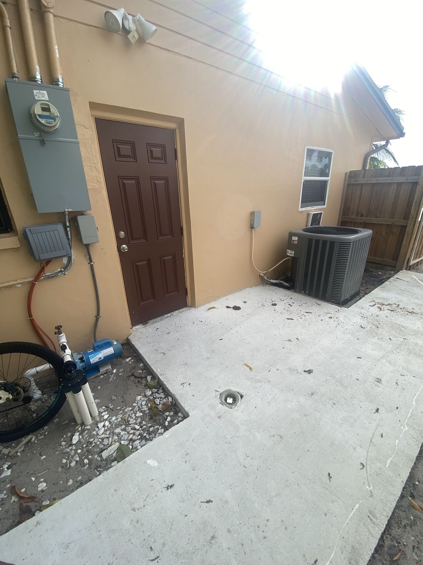 1Bed / 1Bath Efficiency: Lauderdale Lakes📍 1,200$