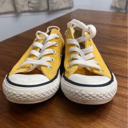 Yellow Converse, 11 Youth