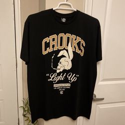 New With tags Men’s Xl Crooks&Castles t-shirt