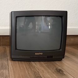 Sanyo AVM-1304G 13” CRT TV – Retro Video Gaming Television