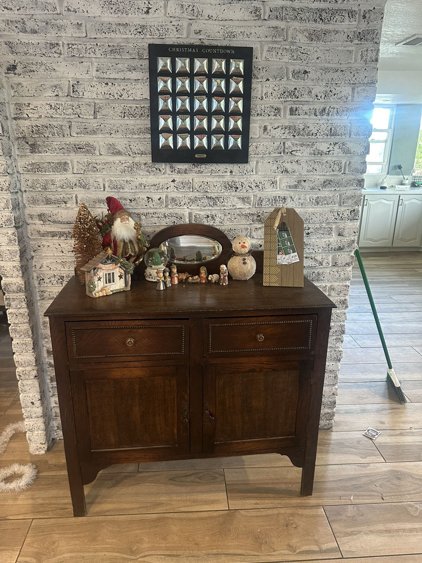 Antique Gorgeous Table