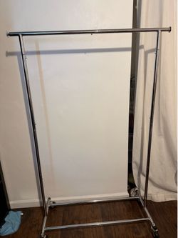 Adjustable Rolling Garment Rack / Clothes Rack – Chrome