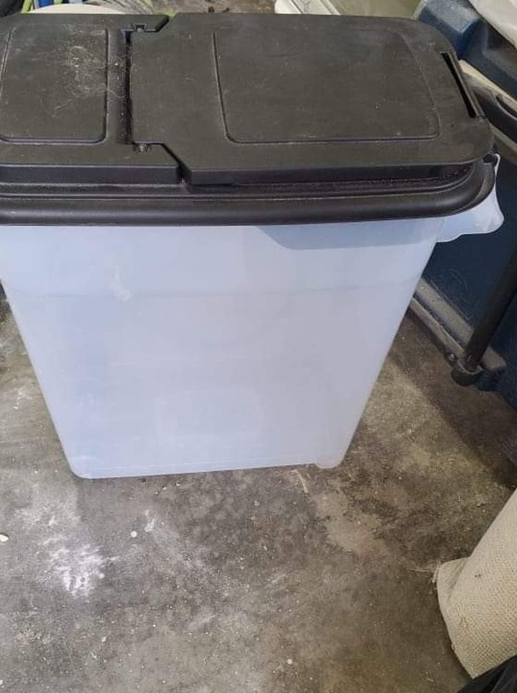 Dog Food Storage Bin For 50lbs Bag