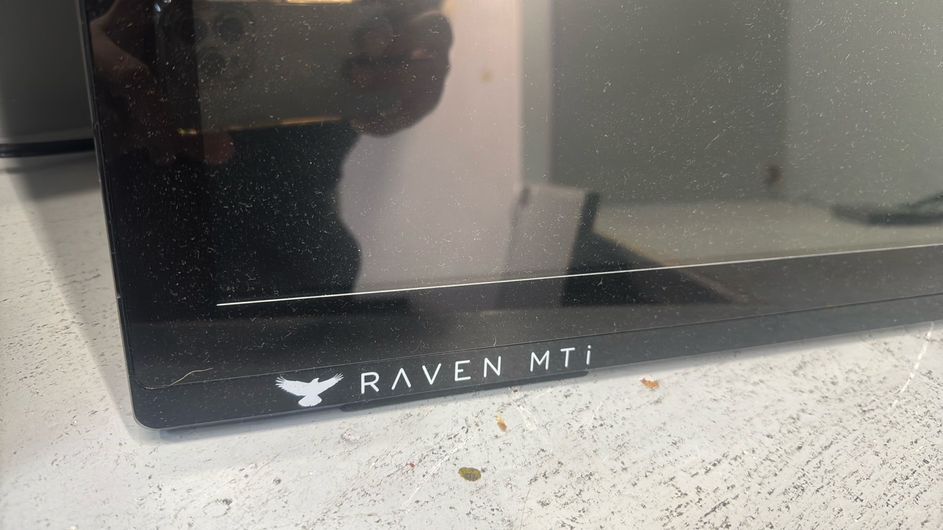 Raven Mti 2 Slate Studio Monitor. Digital Mixer 