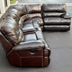 Sofa/Couch Sectional - Manual Recliner - Leather - Brown - Delivery Available 🚛