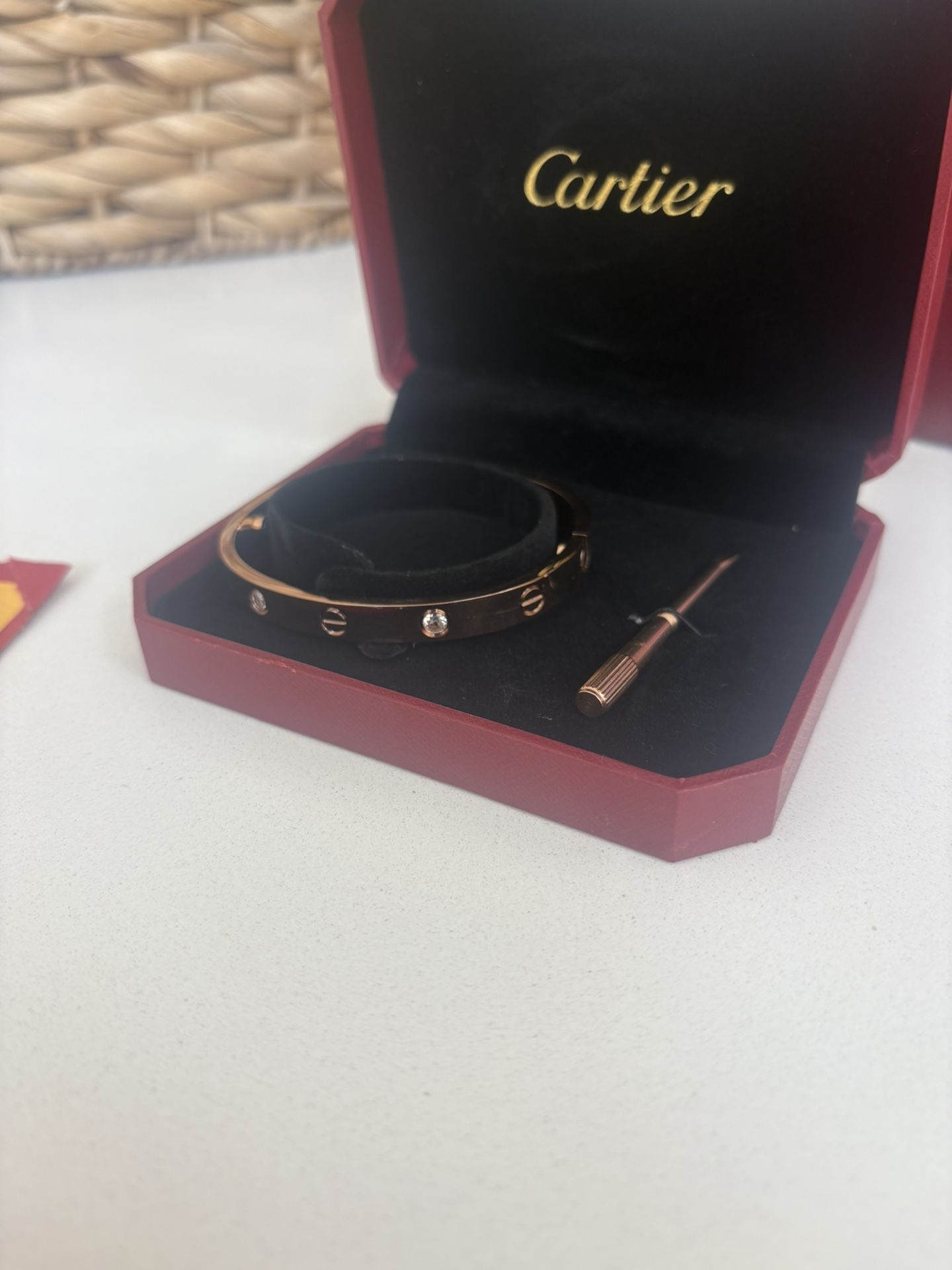 Brand New Cartier Bracelet 1:1