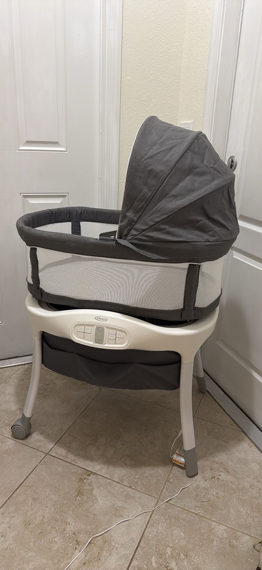 Graco sense2snooze Bassinet