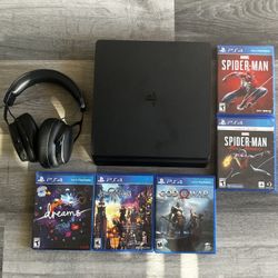 PS4 Bundle (NO CONTROLLER)