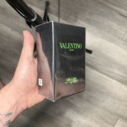 Valentino Green Stravaganza 